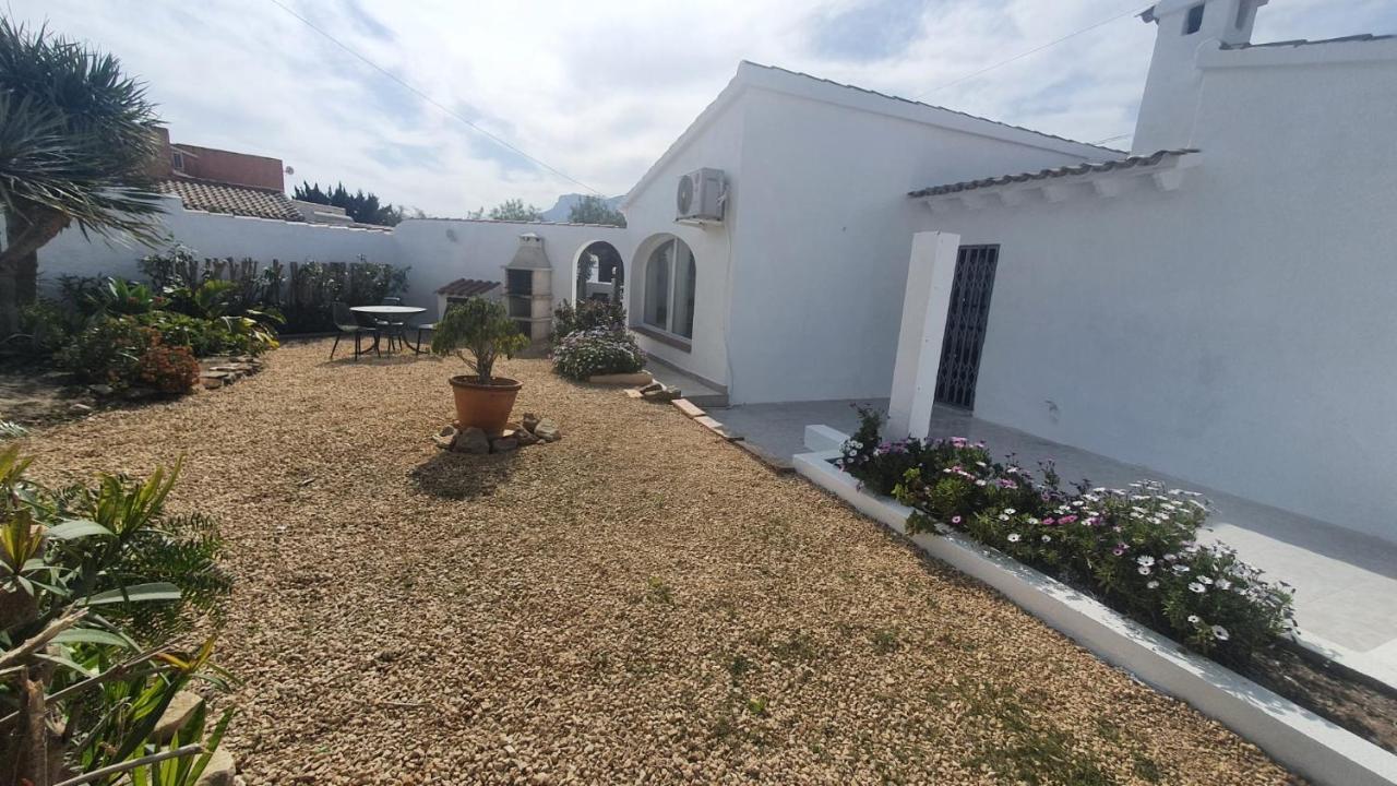 Cheerful 2-Bedroom Villa With Private Pool Calp Extérieur photo
